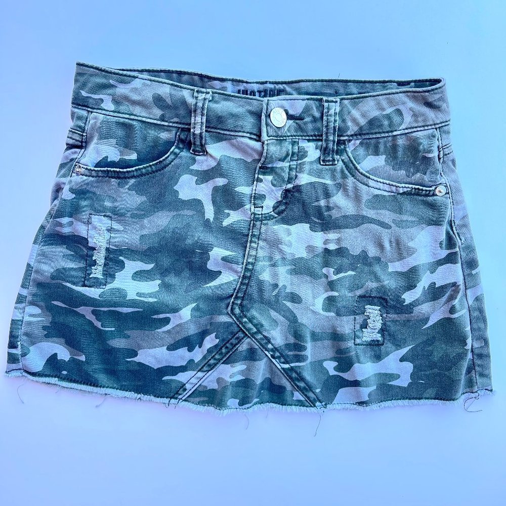 Girls Size 8 Justice Olive Camo mini skirt (shorts attached)
